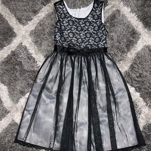 **GIRLS DRESS** Bonnie Jean Girls Dress  Size: 14